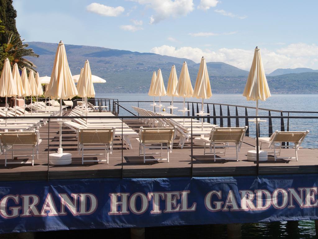 Grand Hotel Gardone Гардоне Ривера Екстериор снимка